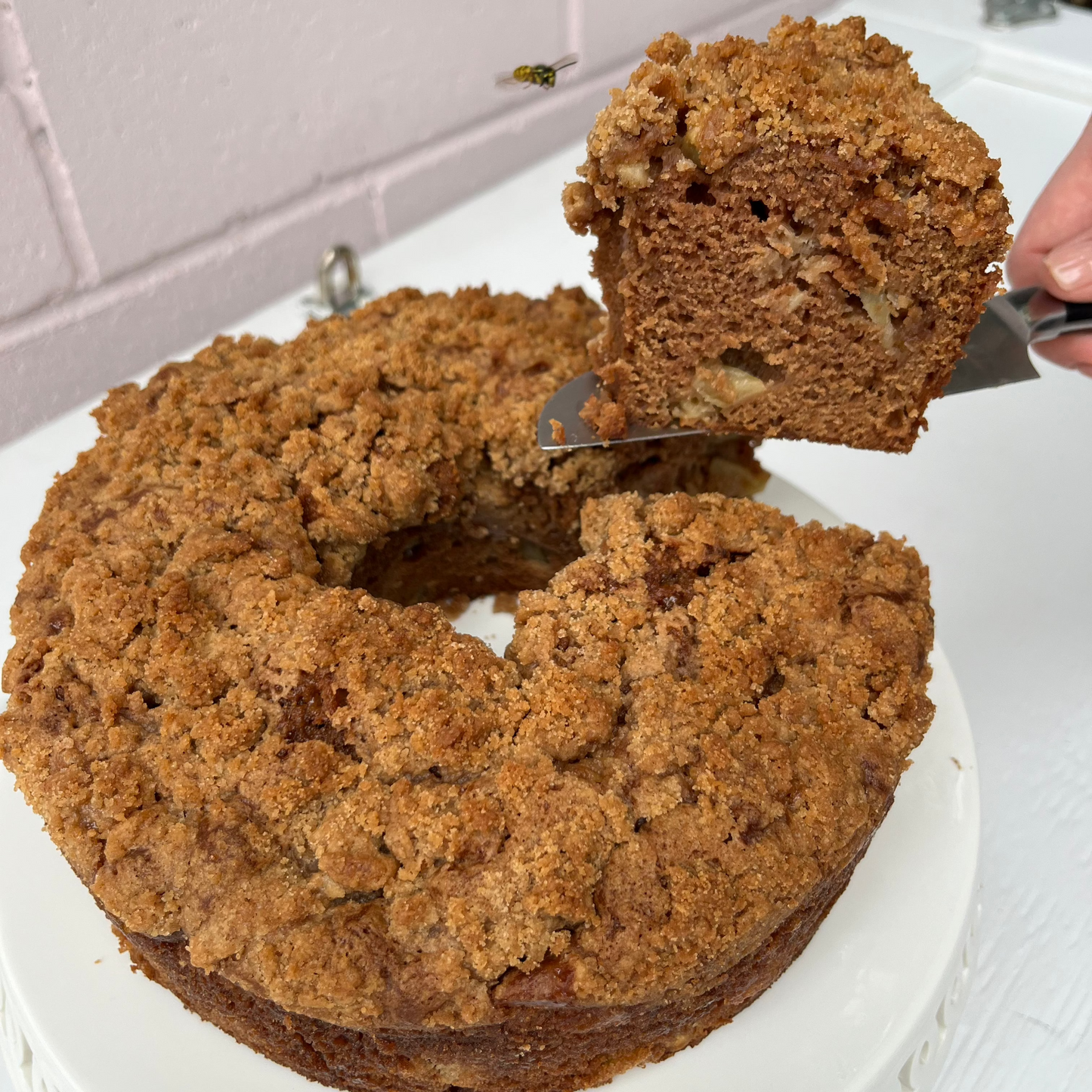 Cinnamon Apple Cake